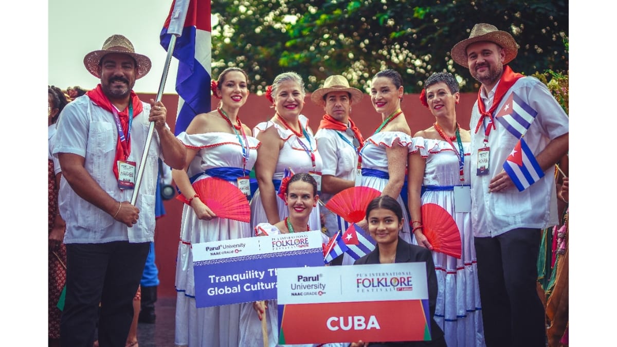 पारुल यूनिवर्सिटी