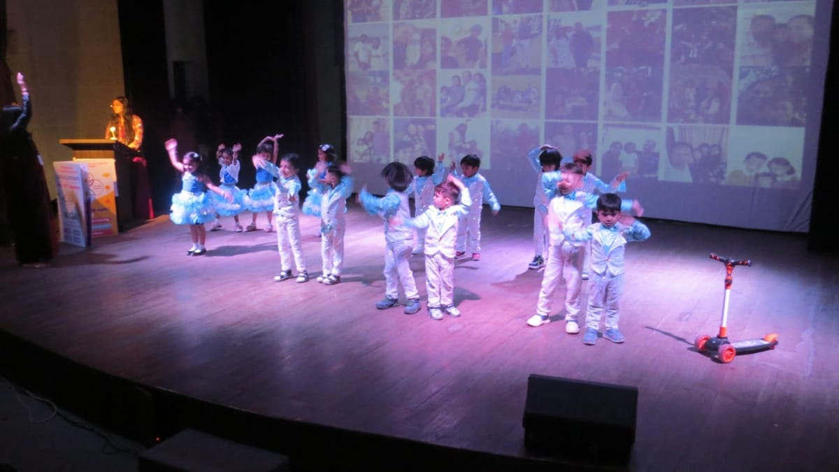 लिटल स्कॉलर्स